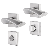 Impresso Wigston deurkruk op rozet 53x53x9mm RVS geborsteld met toiletgarnituur