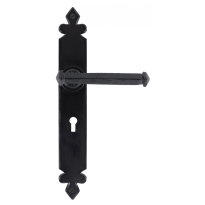 Wardlo deurkruk op schild 273x40mm BB57 smeedijzer zwart