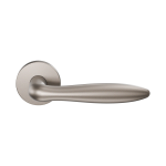 GPF1314.A3.00 Rangi deurkruk op ronde rozet Mocca blend, 50x8mm