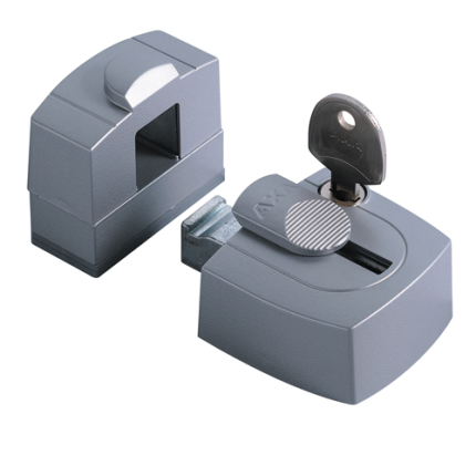 3015-10-90G AXA oplegslot silverline gelakt kunststof