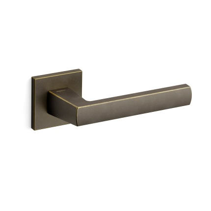Deurkruk op rozet Fan 711 imperial brons 50x50mm - recchtswijzend