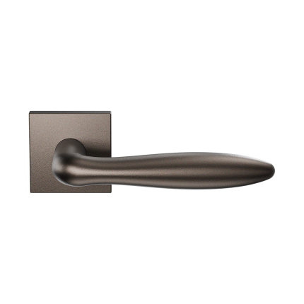 GPF1314.A1.02 Rangi deurkruk op vierkante rozet Dark blend, 50x8mm