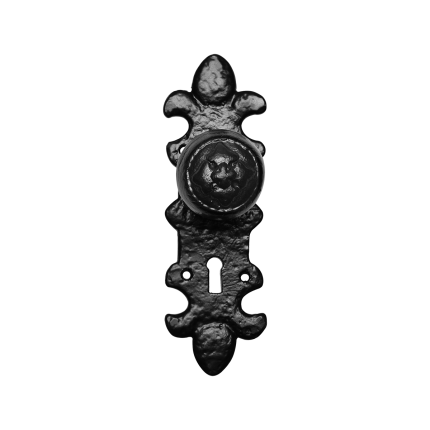 KP1212 knop 50mm op schild 203x63mm PC55 draaibaar smeedijzer
