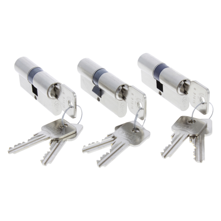 Starx drie profielcilinders SKG** dubbel gelijksluitend 30/30mm messing vernikkeld
