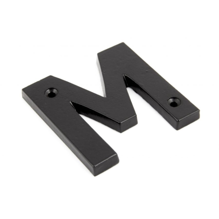 Wardlo letter M/ 78mm smeedijzer zwart