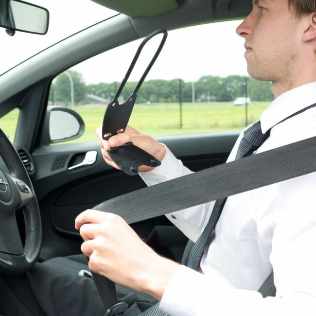 Sfeerimpressie Vitility houder autogordel 2.jpg