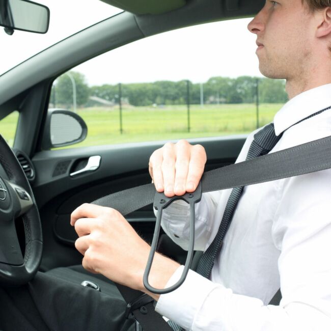 Sfeerimpressie Vitility houder autogordel 3.jpg