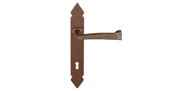 Deurklink met schild roest